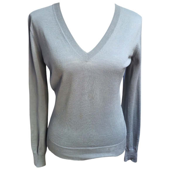 GUCCI Women's XS 100% Wool Lightweight V-neck Sweater - Picture 1 of 6
